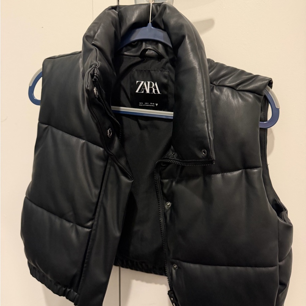 Zara Black Puffer Faux Leather Cropped Vest